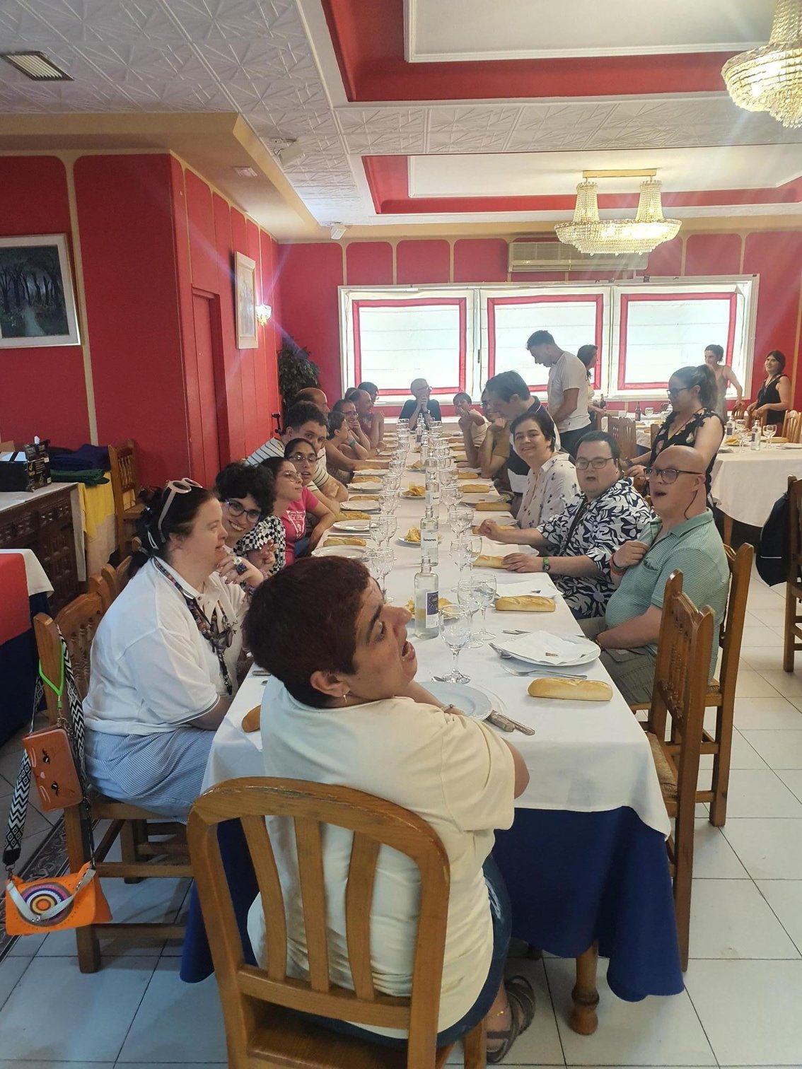Semana Cultural. Comida en restaurante.